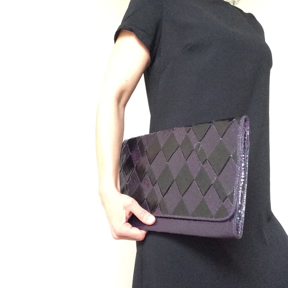 Large envelope clutch